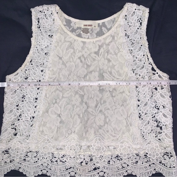 SANS SOUCI Lace Crochet Sleeveless Crop - Picture 5 of 5